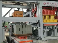 免托板磚機(jī)生產(chǎn)空心磚